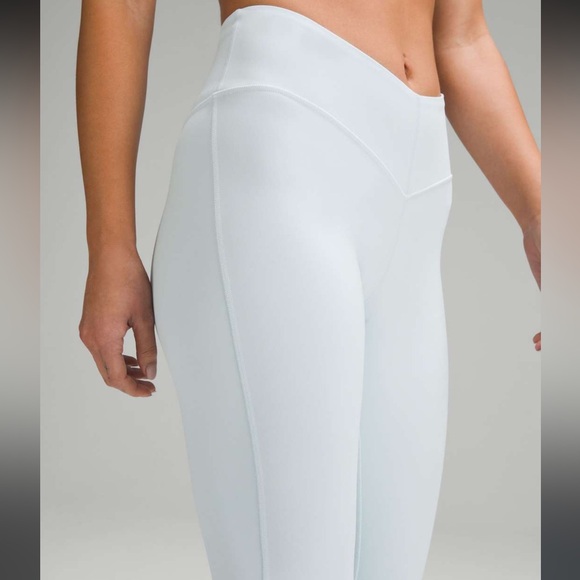 Lululemon Align 25” leggings POWDER BLUE - Picture 3 of 4